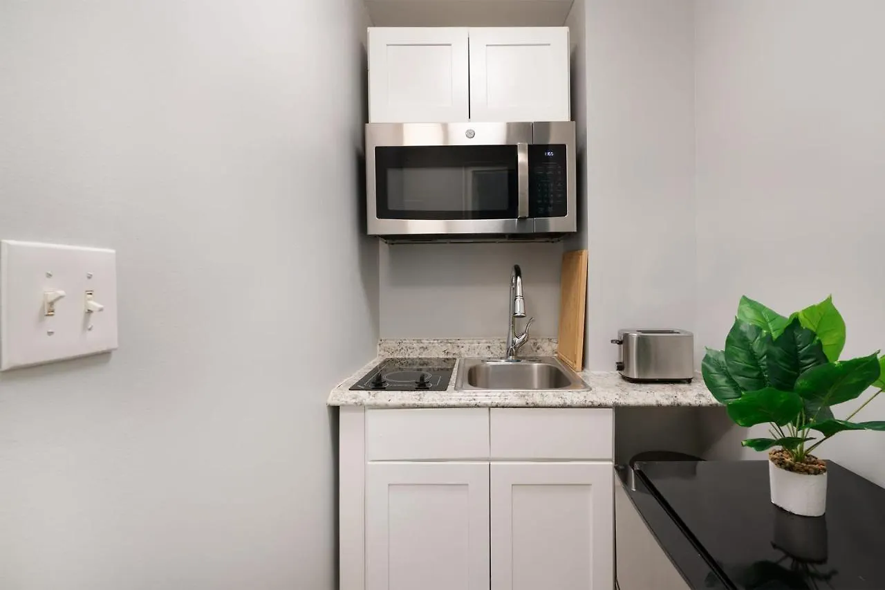 73-201 New 1Br 1Bth Uws Doorman Gym Daire New York
