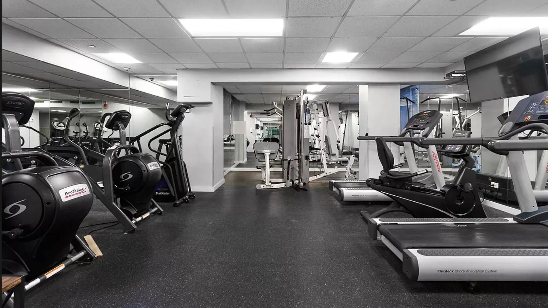 73-201 New 1Br 1Bth Uws Doorman Gym Apartamento Nova Iorque Estados Unidos da América