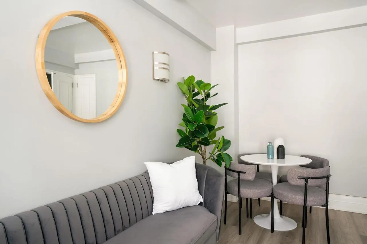 뉴욕 73-201 New 1Br 1Bth Uws Doorman Gym 아파트
